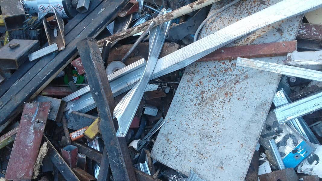 Medsan Hurda Geri Dönüşüm yerinde metal hurda alımı